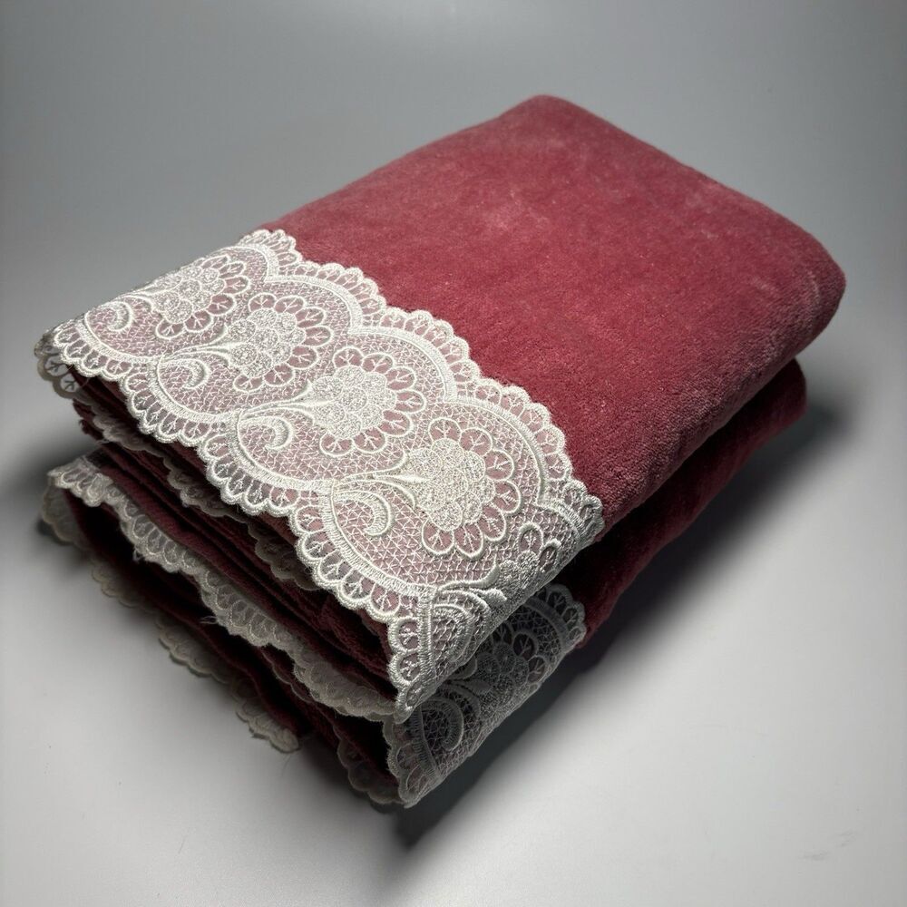 VTG MARTEX Invitation Luxor 100% Cotton Bath Towel USA Dark Pink With Lace Trim